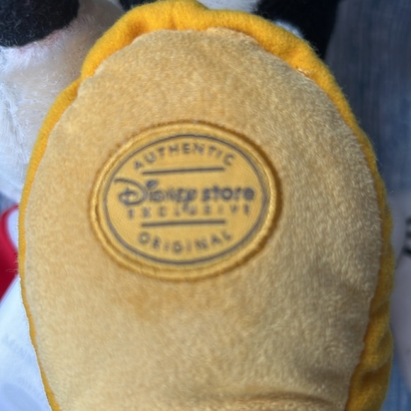 Minnie Mouse Plush - Picture 2 of 5